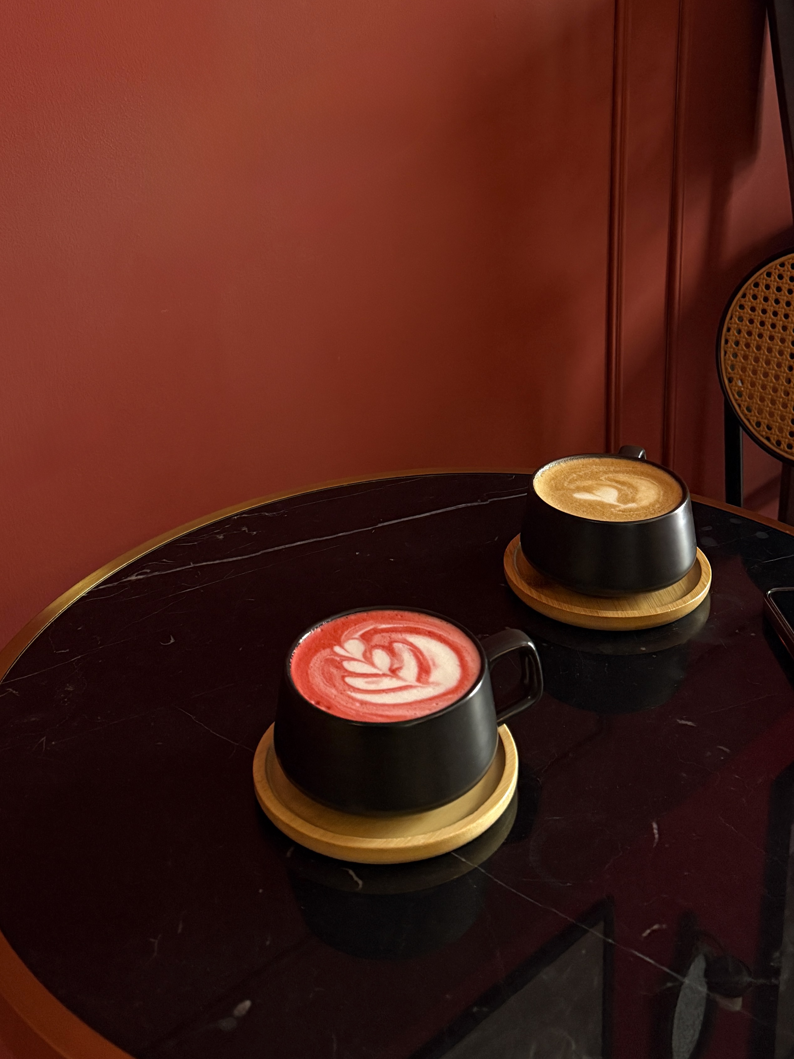 Café Crimson